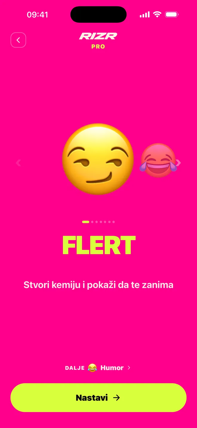 Stvarna snimka aplikacije RIZR koja predlaže odgovore na chat