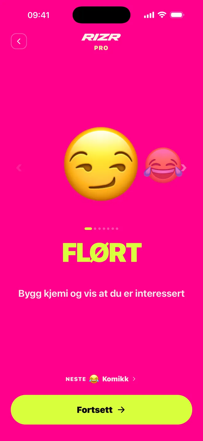 Ekte opptak av RIZR-appen som foreslår svar på en chat